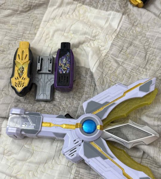 Đồ chơi Dx Trigger GUTS Sparklence dòng Ultraman Trigger